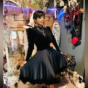 Rare Vintage‎ Black Dress Ribbon Backbone